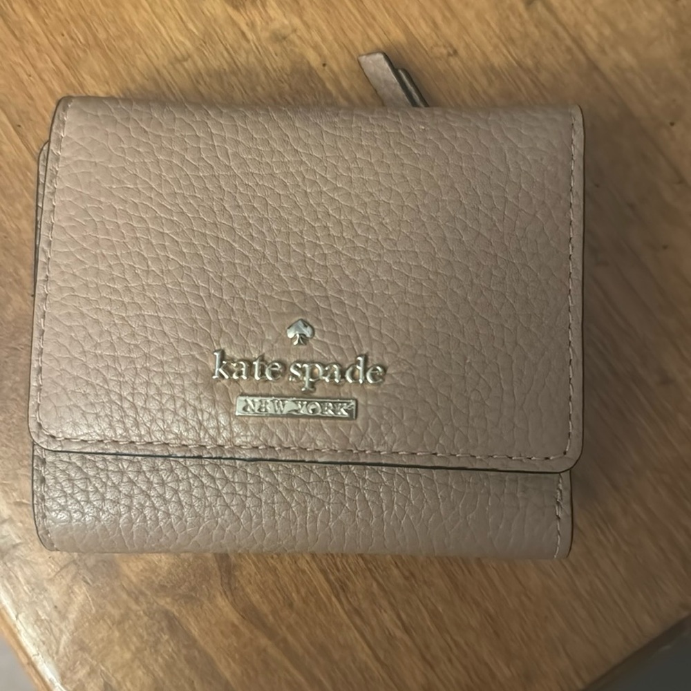 Kate spade nude wallet
